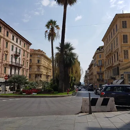 Tirreno Lejlighed